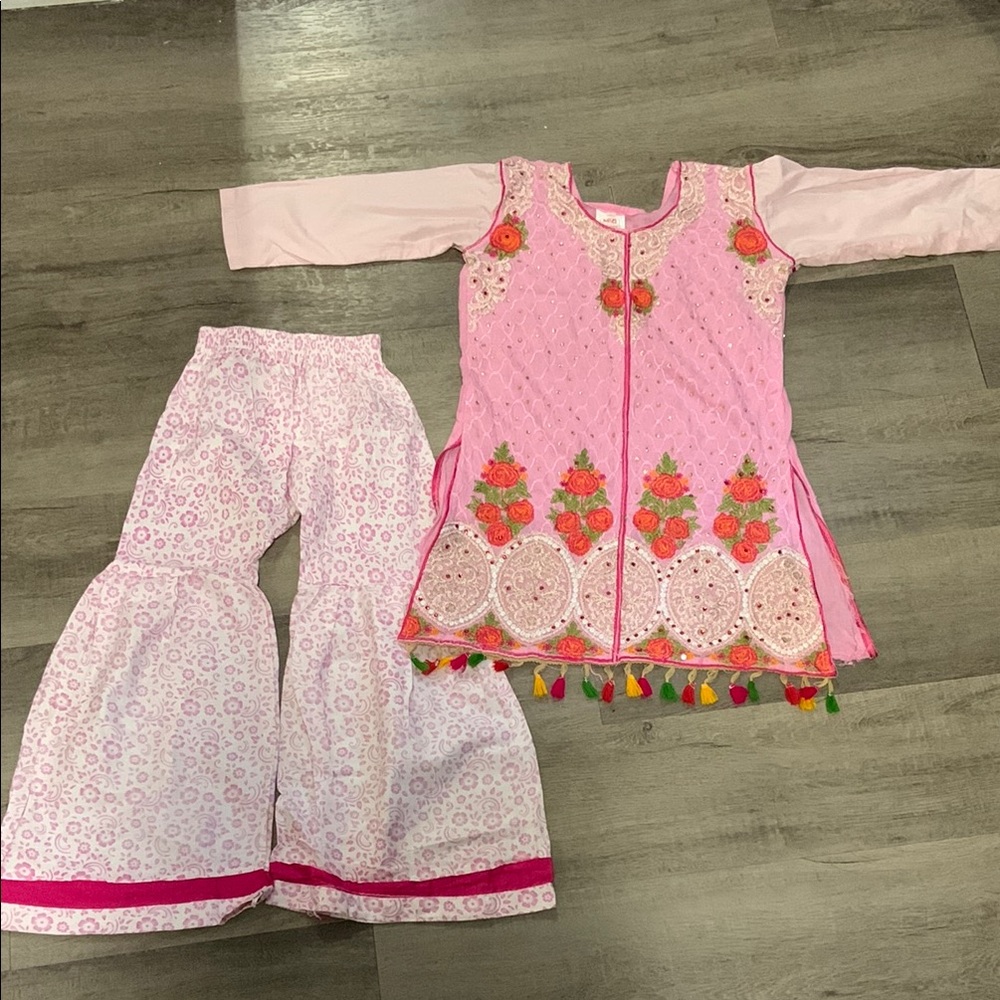 Pink Embroidered Ethnic Set Pakistani Indian salwar kameez